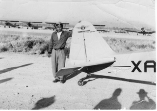 Cliserio Reyes Guerrero, ya convertido en piloto aviador (vía: El Siglo de Torreón).